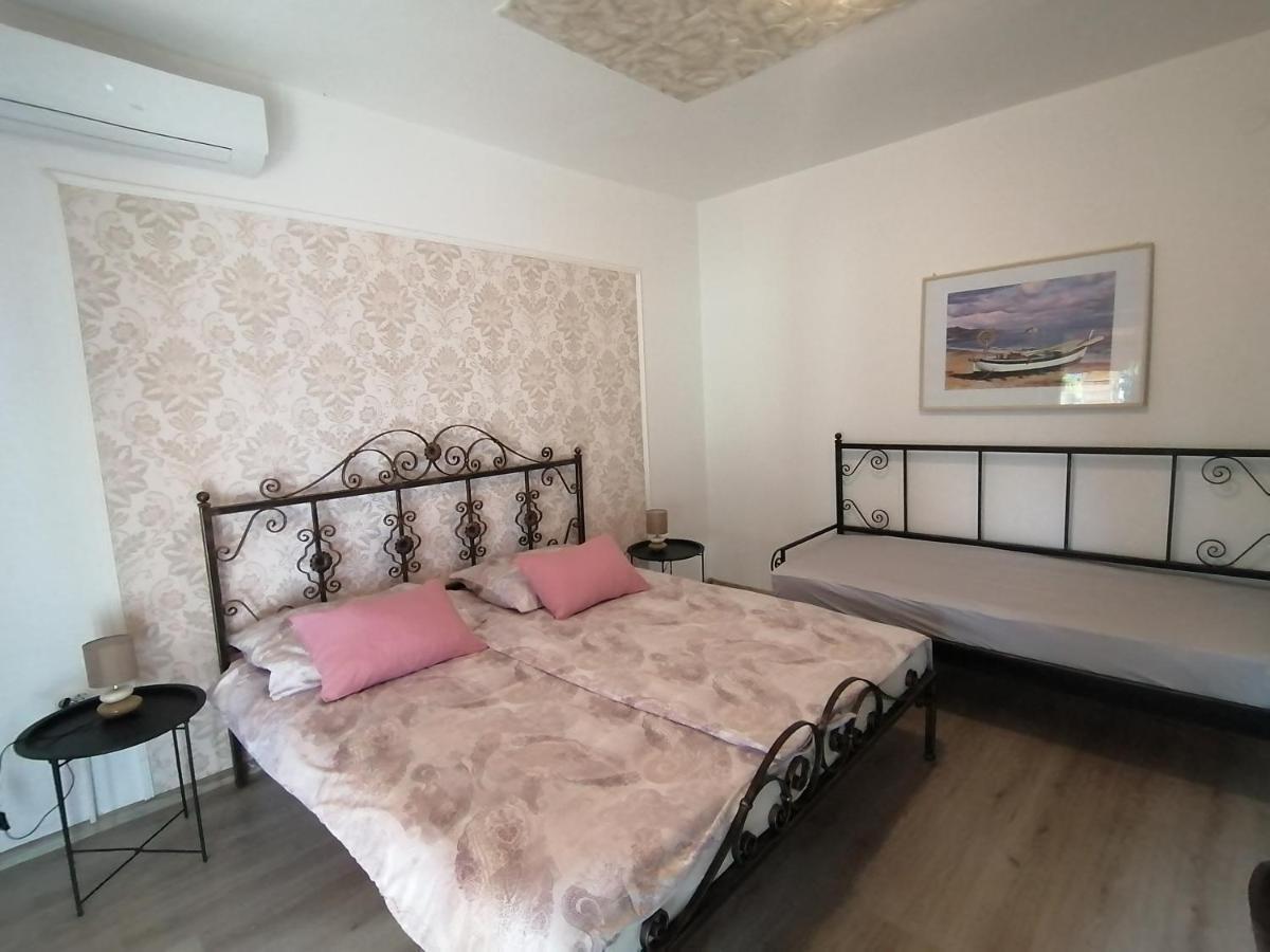 Slim Apartman I Sobe เมดูลิน ภายนอก รูปภาพ
