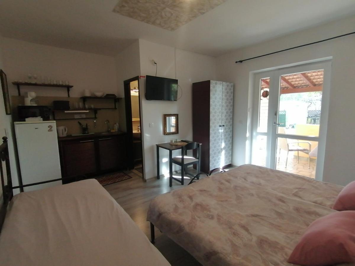 Slim Apartman I Sobe เมดูลิน ภายนอก รูปภาพ