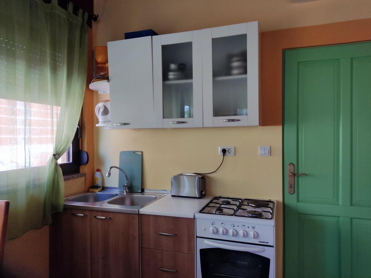 Slim Apartman I Sobe เมดูลิน ภายนอก รูปภาพ