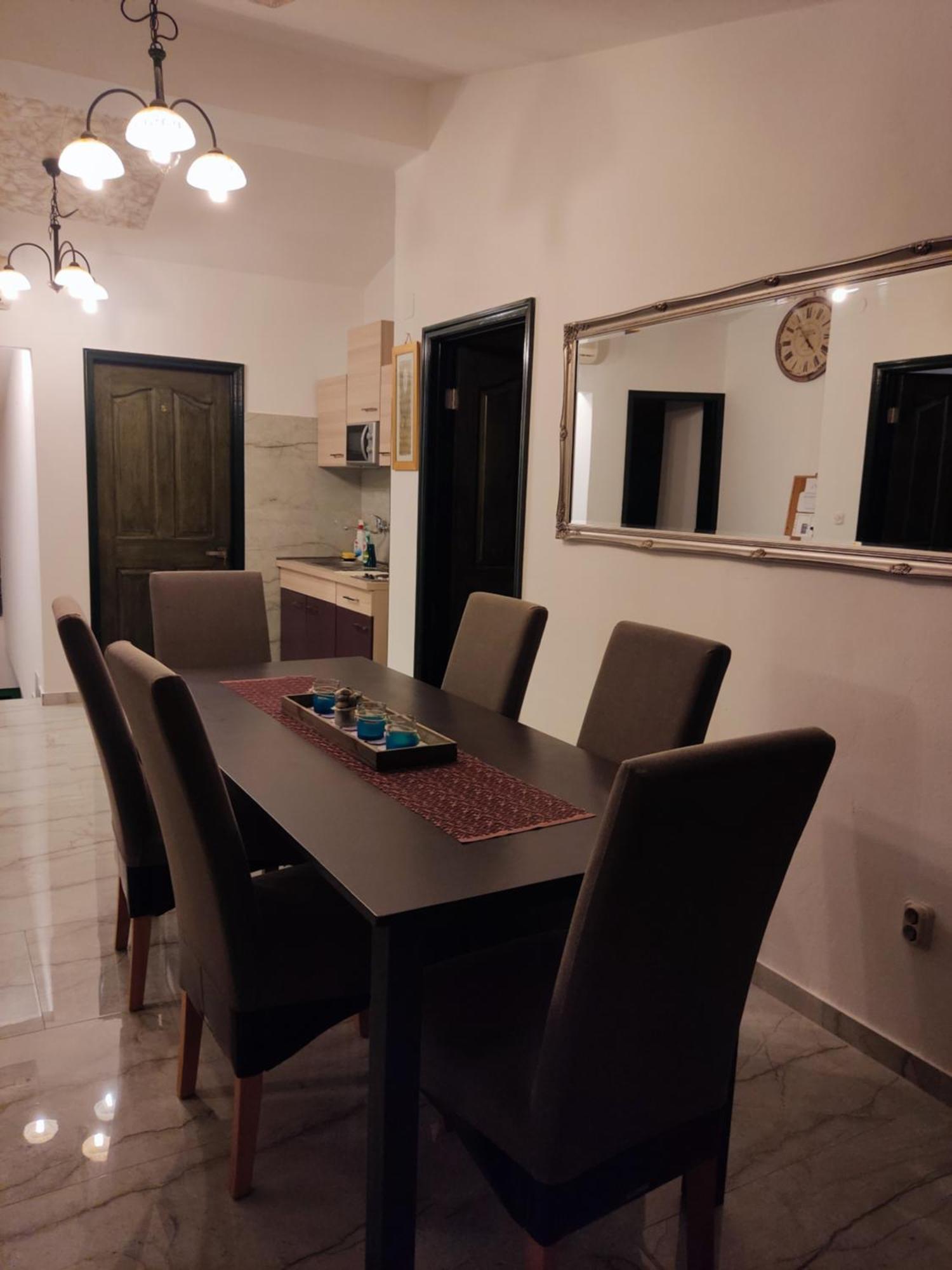 Slim Apartman I Sobe เมดูลิน ภายนอก รูปภาพ