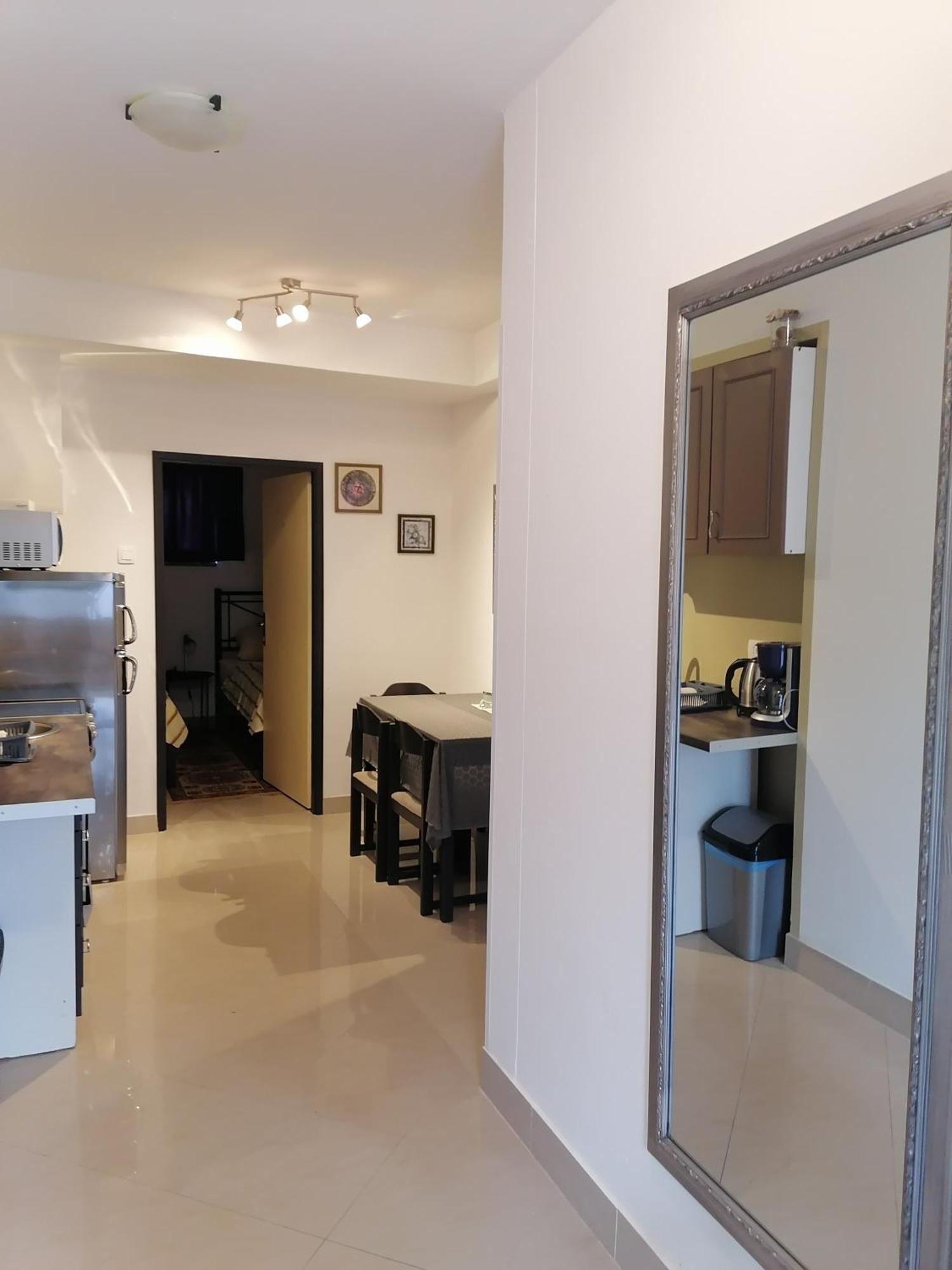 Slim Apartman I Sobe เมดูลิน ภายนอก รูปภาพ