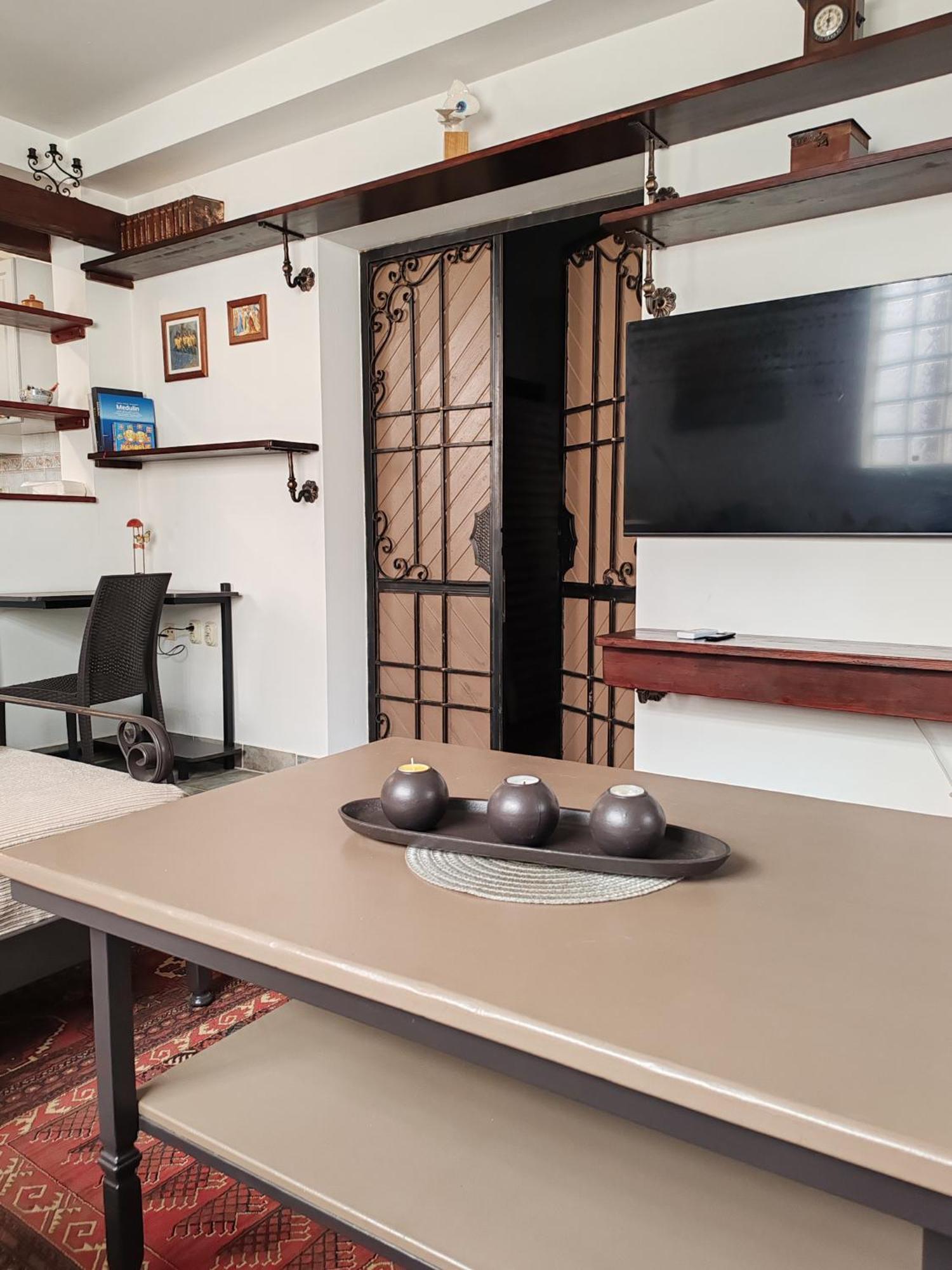 Slim Apartman I Sobe เมดูลิน ภายนอก รูปภาพ